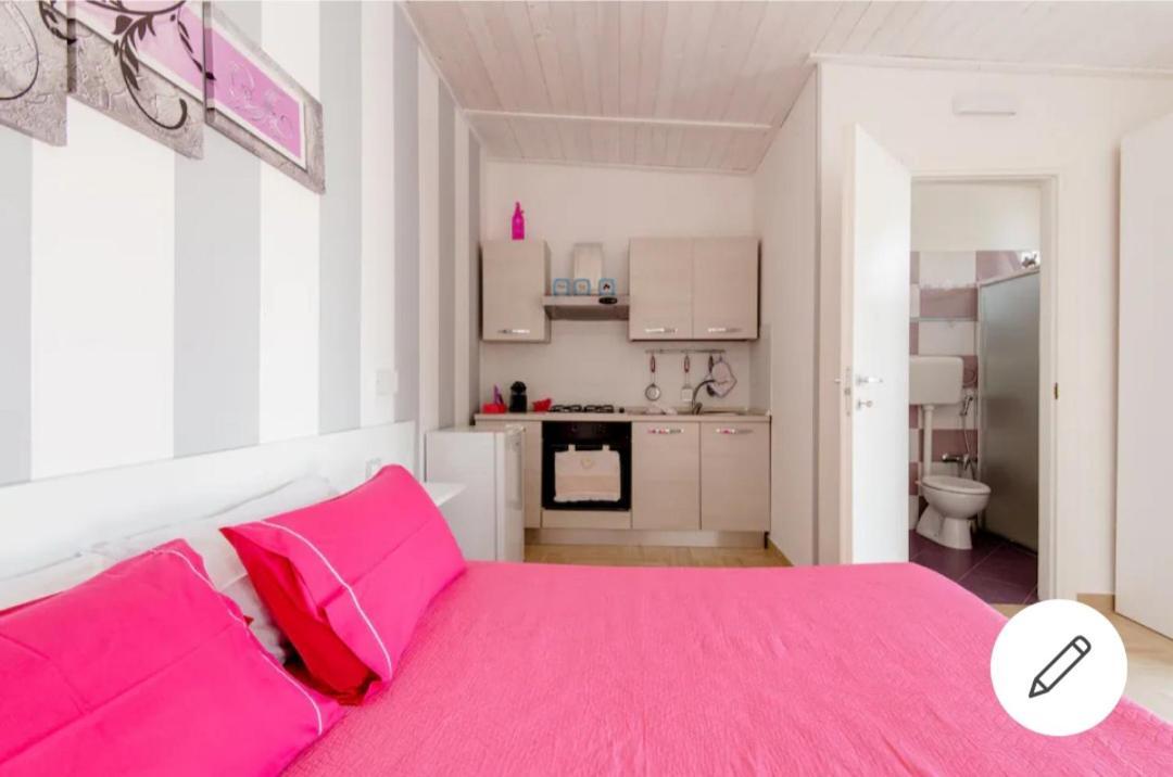 Briciola'S Rooms Porto Cesareo Buitenkant foto