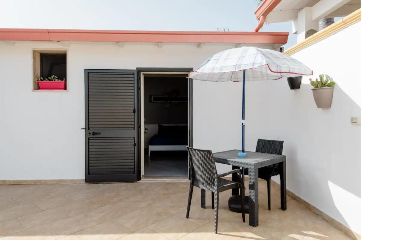 Briciola'S Rooms Porto Cesareo Buitenkant foto